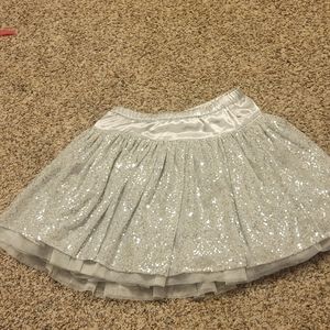 10 Justice gray skirt w/sequence